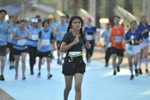 BIB: 4255, 422, 44306, 42351, 141529
                            <button type="button" onclick="openModal(10625976)" class="btn btn-primary btn-sm float-right btn-popup" data-toggle="modal" data-target=".modal-high-quality">
                        <i class="fas fa-shopping-cart"></i> Add to Cart
                    </button>
                                            <button type="button" onclick="isThisMe(10625976, true)" class="btn btn-success btn-sm float-right btn-popup btn-isme hidden" data-toggle="tooltip" data-placement="bottom" title="นี่คือรูปของคุณใช่ไหม คลิกที่นี่เพื่อเอาเข้าอัลบั้ม">
                        <i class="fas fa-plus"></i> Add to album
                    </button>
                    <button type="button" onclick="isThisMe(10625976, false)" class="btn btn-warning btn-sm float-right btn-popup btn-isnotme hidden">
                        <i class="fas fa-ban"></i> Remove from album
                    </button>